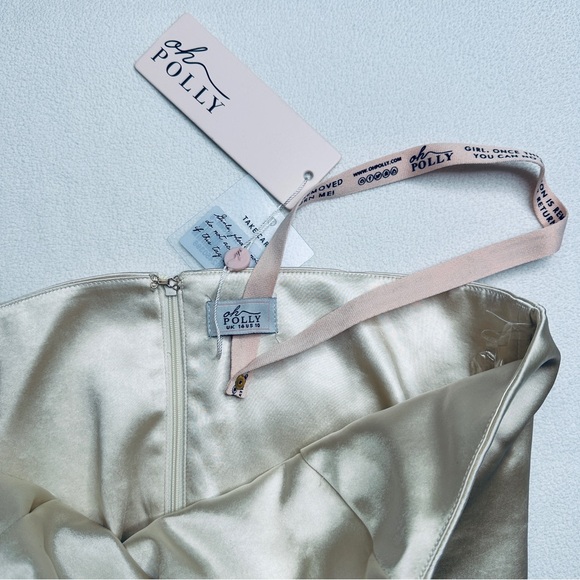 ✨•NWT•Oh Polly Leoni Satin Corset Crop Top - Picture 4 of 5